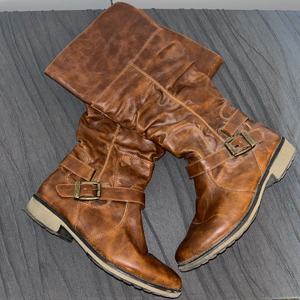 Baretrap boots